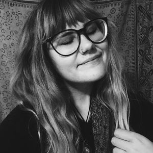 Meet your Posher, Maria